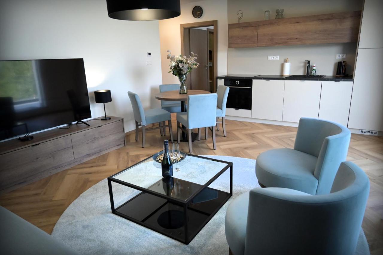 Apartman Golfballs Sajdikove Humence Dış mekan fotoğraf
